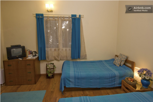 Large , Quiet And Comfortable Apartment In Pune - Bedroom (800x533), Png Download