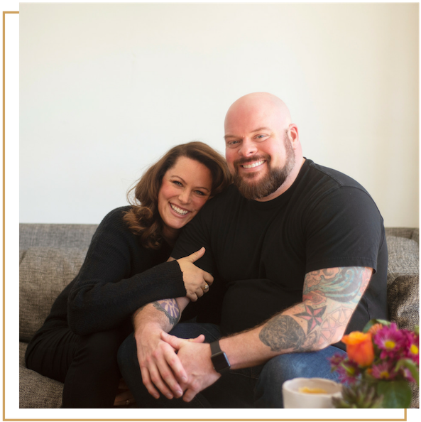 Robert & Shona Bring A Unique Twist To An Already Unique - Family (800x800), Png Download