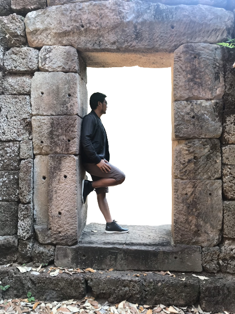 Ftesticker Man Standing Stand Onthedoor - Wall (480x640), Png Download