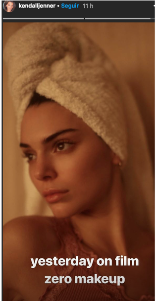 Kendall Jenner Libre De Maquillaje - Kendall Jenner (650x606), Png Download