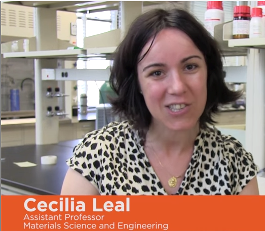 Check Out The New Women In Engineering At Illinois - Photo Caption (820x456), Png Download