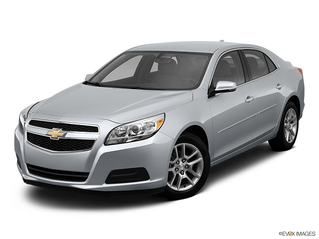 2013 Chevrolet Malibu - Chrysler 300 2012 White (640x480), Png Download