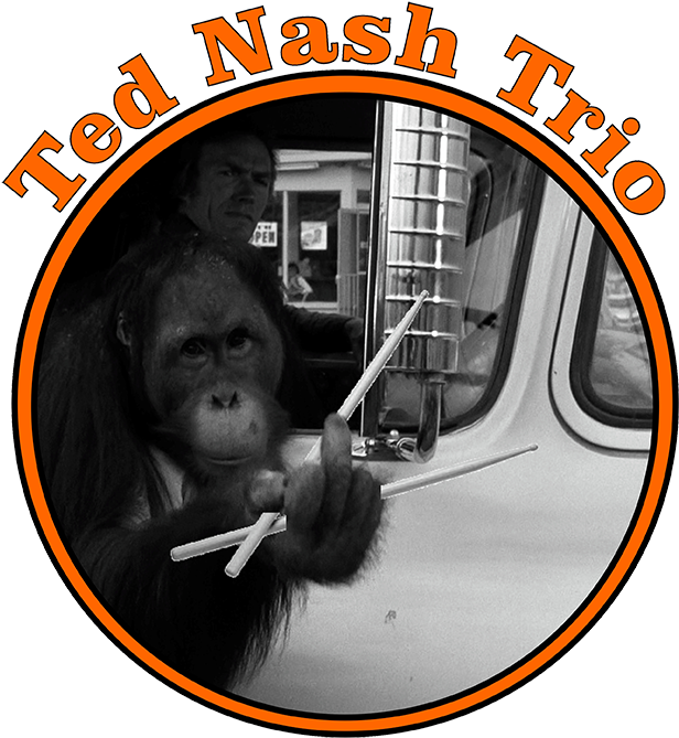 Tnt Logo Interim Bare - Clint Eastwood & Clyde (766x766), Png Download