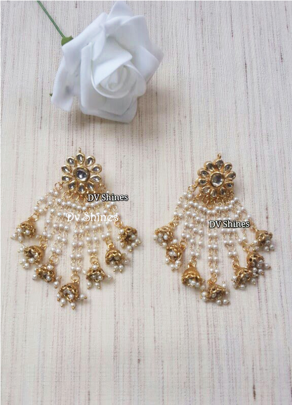 Light Weight Jhumki Earrings In Kundan,kundan Earrings,ethnic - Earrings (800x800), Png Download
