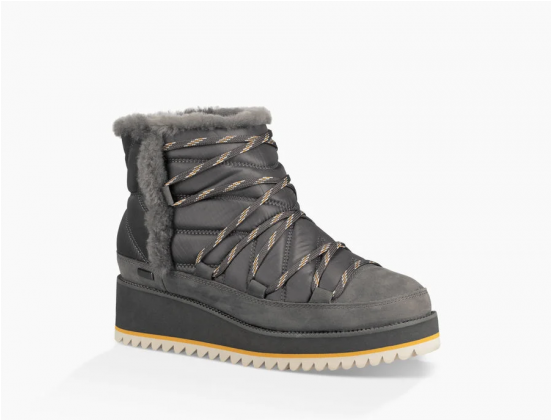 Sneakers (550x620), Png Download