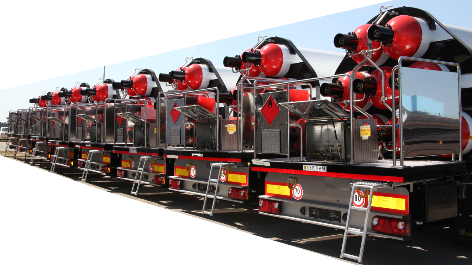 Type A Gas Cylinder Trailer 8 Pc From Behind - Machine (1506x846), Png Download