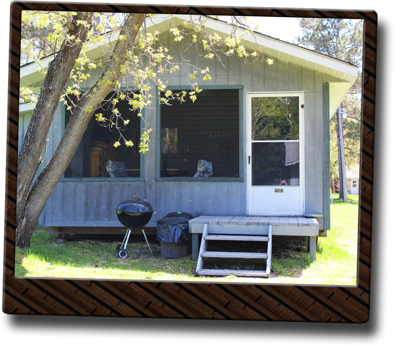 Sleeps Up To 8 People - Backyard (783x686), Png Download