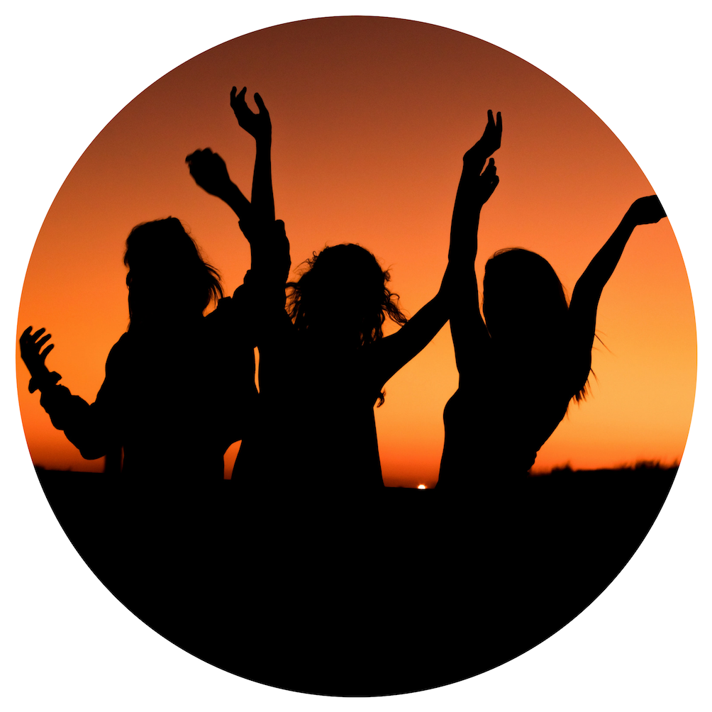 “better Focus On The Importance Of Influencer Ratings - Silhouette Of A Group Of Friends (1500x1272), Png Download