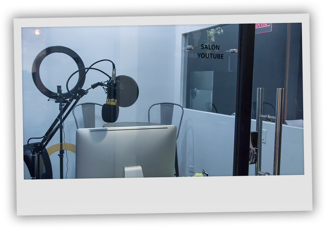 Spatium, Panama City - Gas Pump (1200x800), Png Download