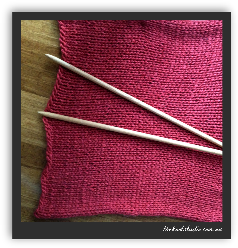 Big Knitted Throw - Knitting (800x828), Png Download