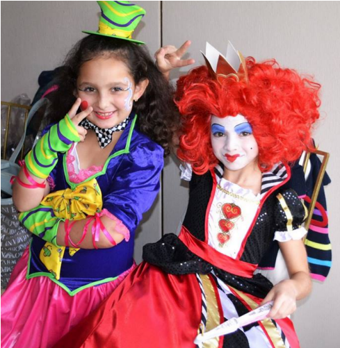 Canadian Kids Won At The International Festival Of - Halloween Costume (750x500), Png Download