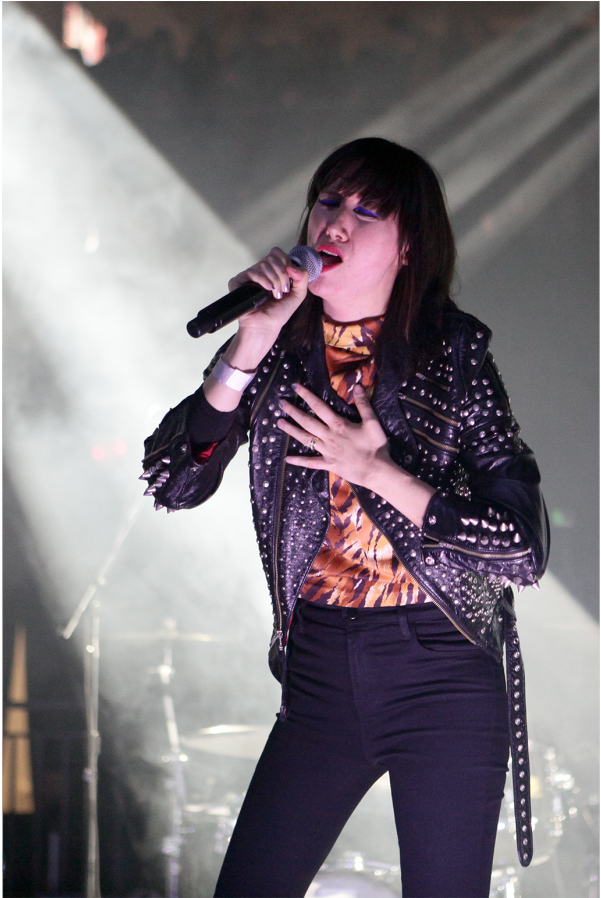 In Brooklyn With Lil Wayne, Jarvis Cocker, Scarlett - Singing (1280x897), Png Download