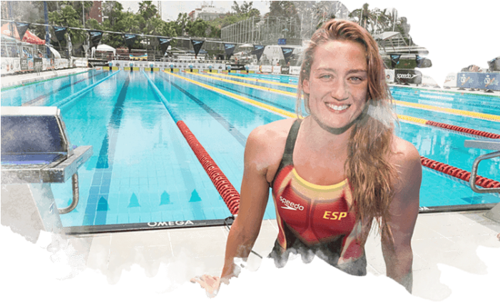 Mireia Belmonte Png - Mireia Belmonte Nadando Mariposa (700x442), Png Download