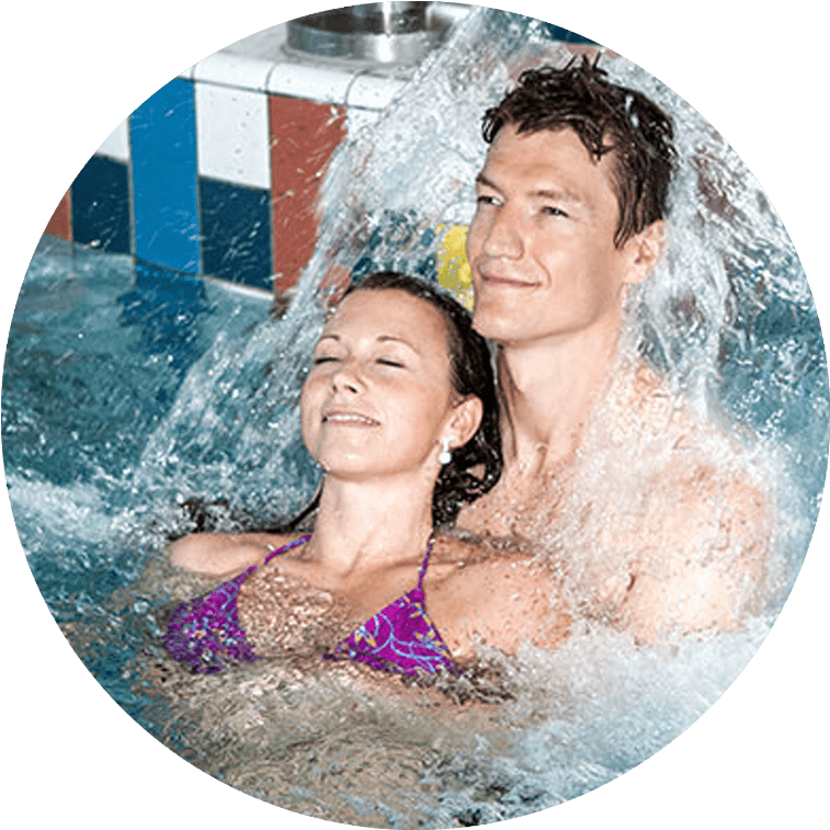 Therme Moment Familie Therme Moment Zu Zweit - Swimming (800x800), Png Download